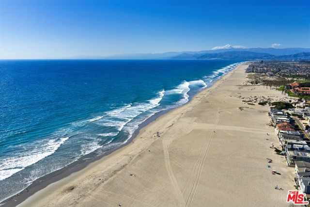 4532 La Brea Street, Oxnard, CA 93035