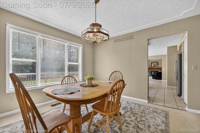 9016 Hyacinth Way, Green Oak Township, MI 48116