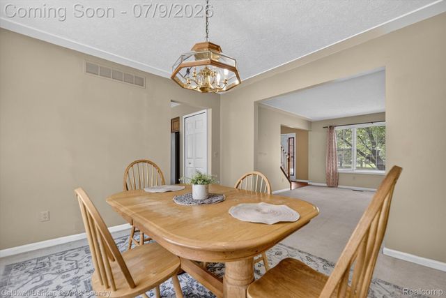 9016 Hyacinth Way, Green Oak Township, MI 48116