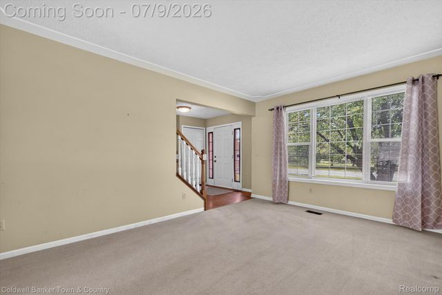 9016 Hyacinth Way, Green Oak Township, MI 48116