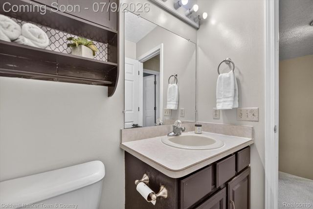 9016 Hyacinth Way, Green Oak Township, MI 48116