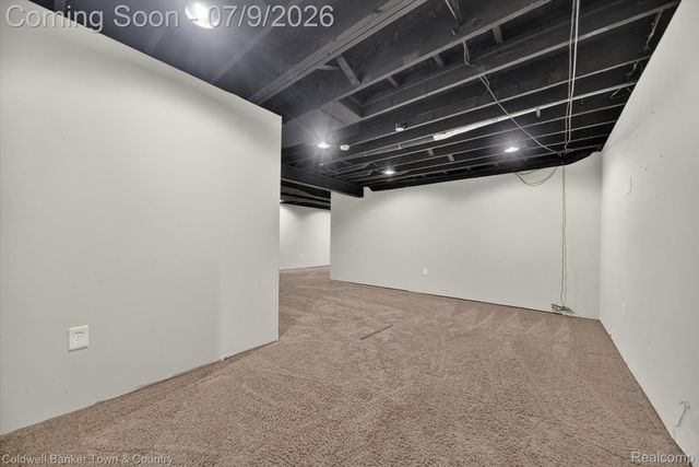 9016 Hyacinth Way, Green Oak Township, MI 48116