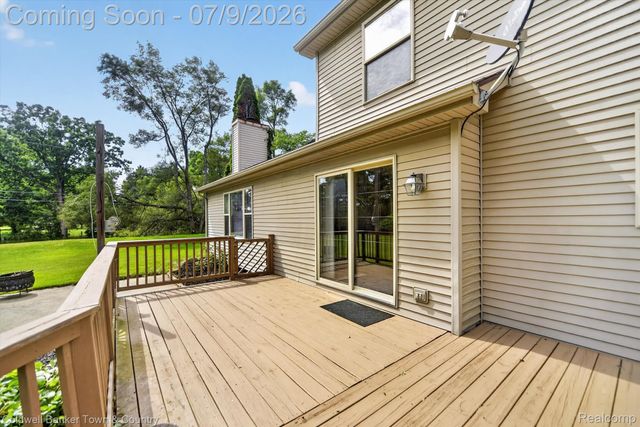 9016 Hyacinth Way, Green Oak Township, MI 48116