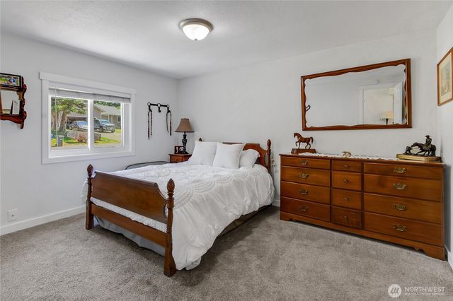 16302 118th Avenue Ct E, Puyallup, WA 98374
