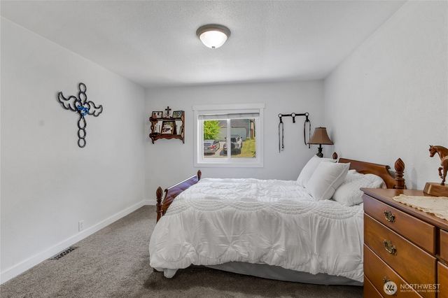 16302 118th Avenue Ct E, Puyallup, WA 98374