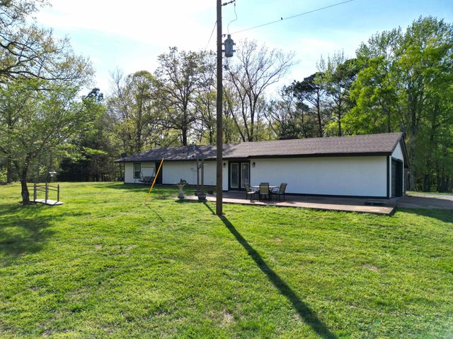 1230 JOANN RD, Somerville, TN 38068