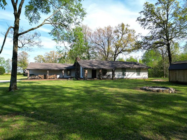 1230 JOANN RD, Somerville, TN 38068