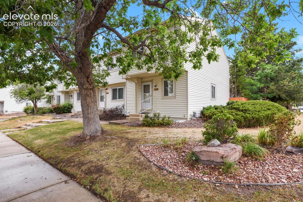 4290 S Mobile Circle A, Aurora, CO 80013 — photo 2