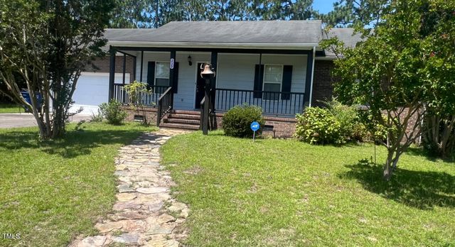 239 Heartwood Drive, Raeford, NC 28376