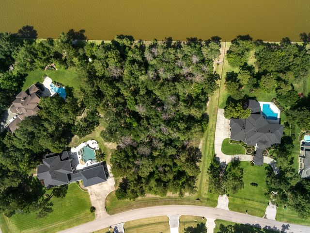 3318 W Benders Landing Boulevard, Spring, TX 77386