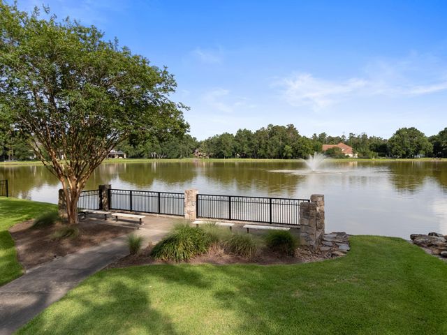 3318 W Benders Landing Boulevard, Spring, TX 77386