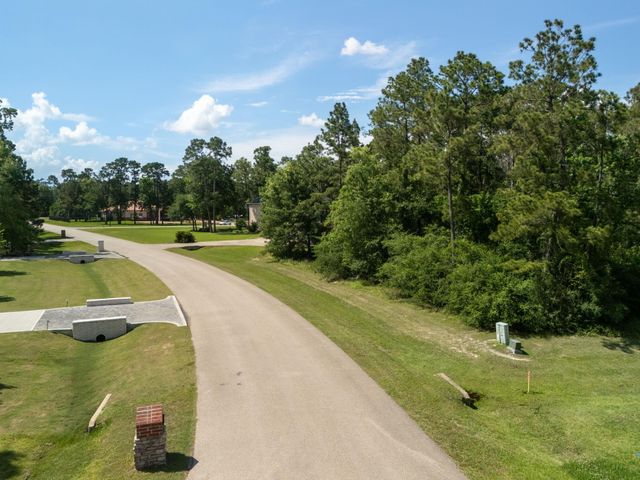 3318 W Benders Landing Boulevard, Spring, TX 77386