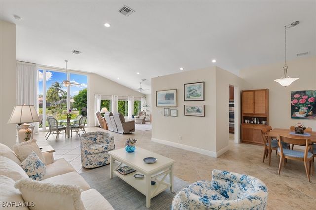 6737 Autumn Woods BLVD, Naples, FL 34109