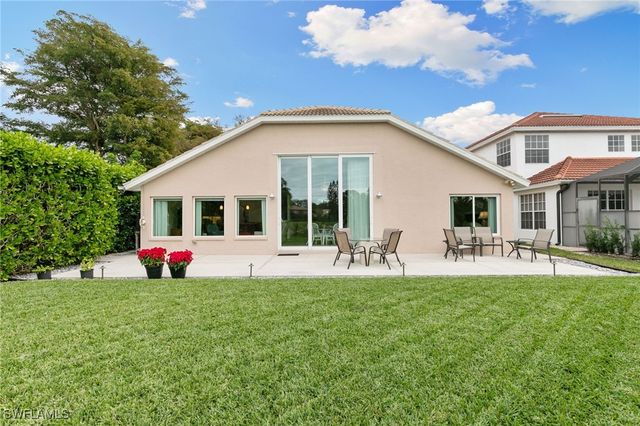 6737 Autumn Woods BLVD, Naples, FL 34109