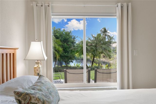 6737 Autumn Woods BLVD, Naples, FL 34109