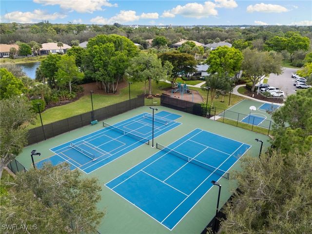 6737 Autumn Woods BLVD, Naples, FL 34109