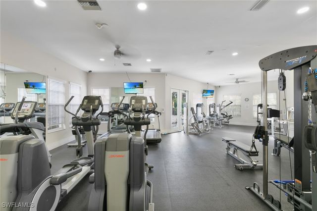 6737 Autumn Woods BLVD, Naples, FL 34109