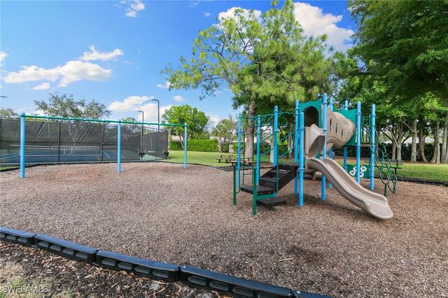 6737 Autumn Woods BLVD, Naples, FL 34109