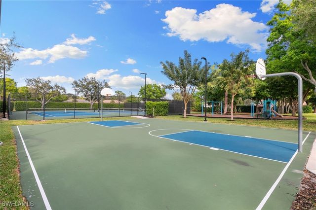 6737 Autumn Woods BLVD, Naples, FL 34109