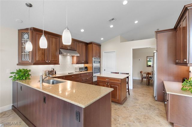 6737 Autumn Woods BLVD, Naples, FL 34109