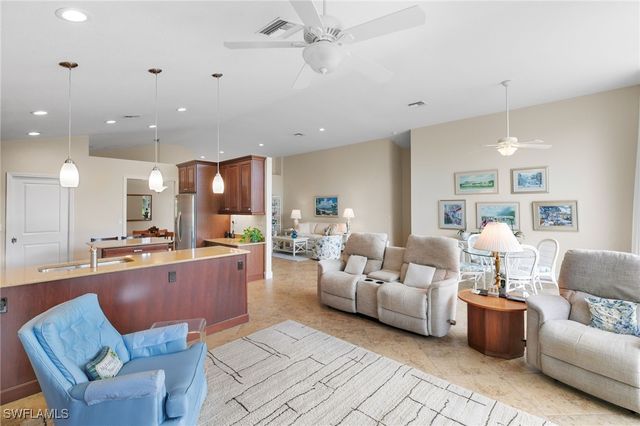 6737 Autumn Woods BLVD, Naples, FL 34109