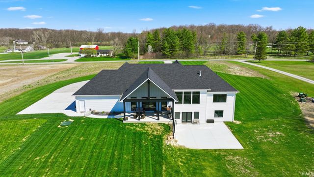 1902 E 350 N, Bluffton, IN 46714