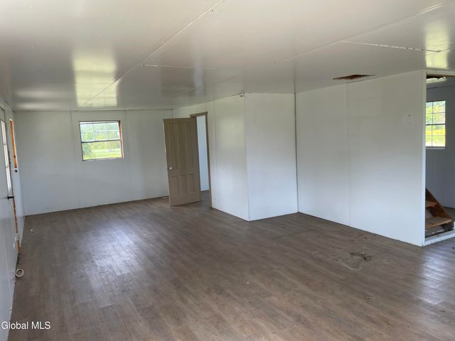 281 Burtonville Road, Fultonville, NY 12072