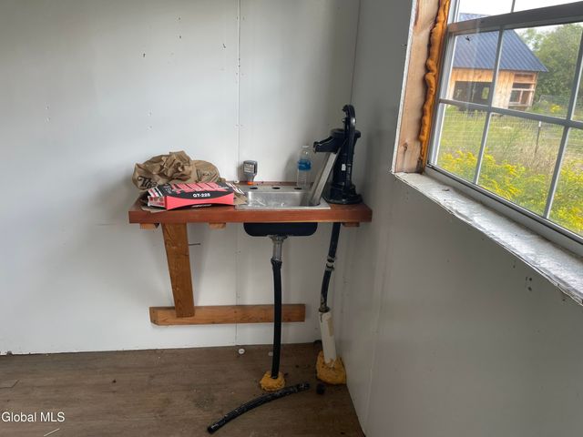 281 Burtonville Road, Fultonville, NY 12072