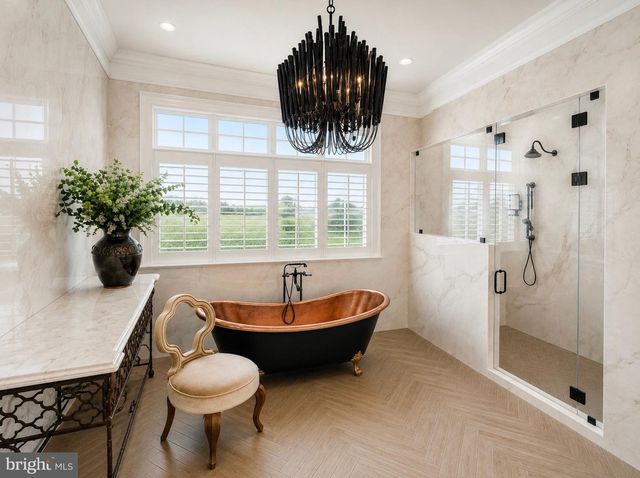 22786 CREIGHTON FARMS DR, Leesburg, VA 20175