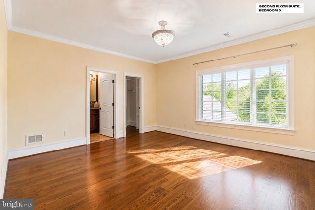 22786 CREIGHTON FARMS DR, Leesburg, VA 20175