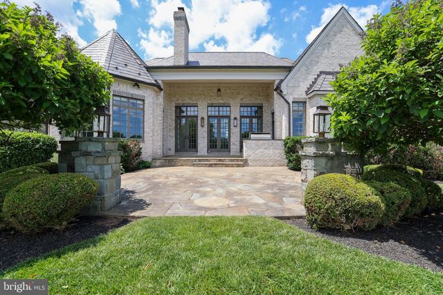 22786 CREIGHTON FARMS DR, Leesburg, VA 20175