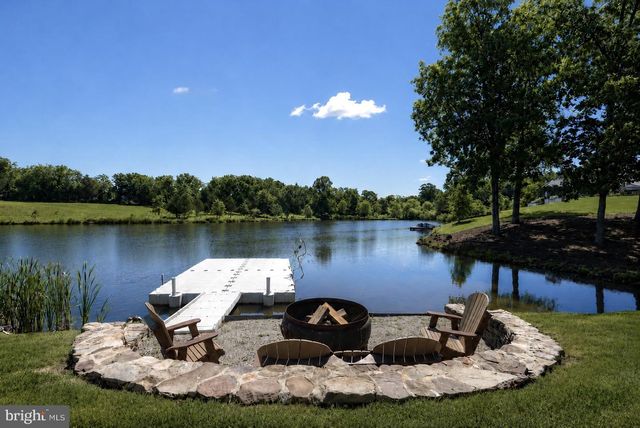 22786 CREIGHTON FARMS DR, Leesburg, VA 20175