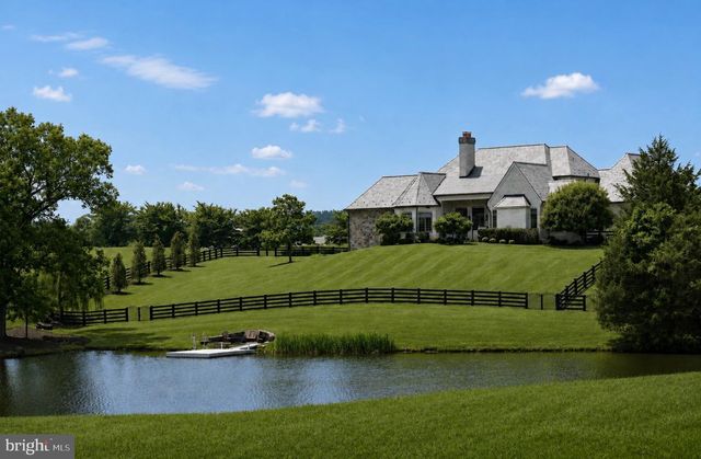 22786 CREIGHTON FARMS DR, Leesburg, VA 20175