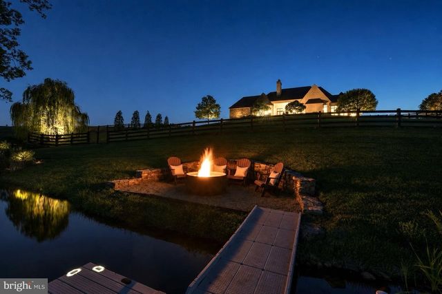 22786 CREIGHTON FARMS DR, Leesburg, VA 20175