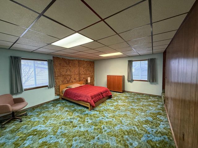 1008 Parkway BOULEVARD, Two Rivers, WI 54241