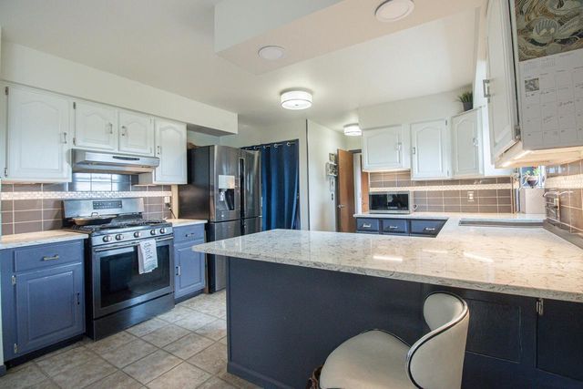 W204N4833 Lannon ROAD, Menomonee Falls, WI 53051
