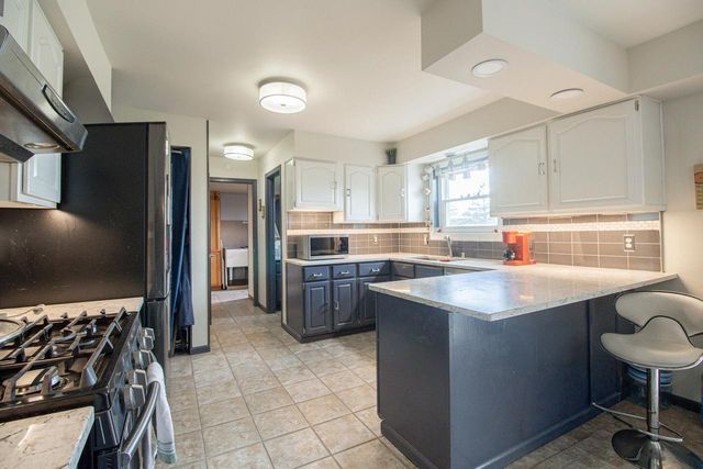 W204N4833 Lannon ROAD, Menomonee Falls, WI 53051
