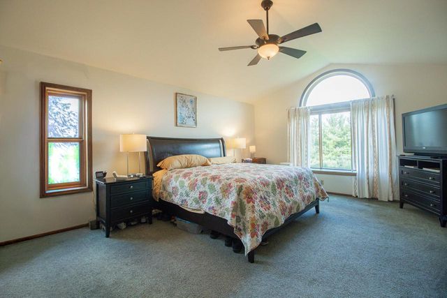 W204N4833 Lannon ROAD, Menomonee Falls, WI 53051