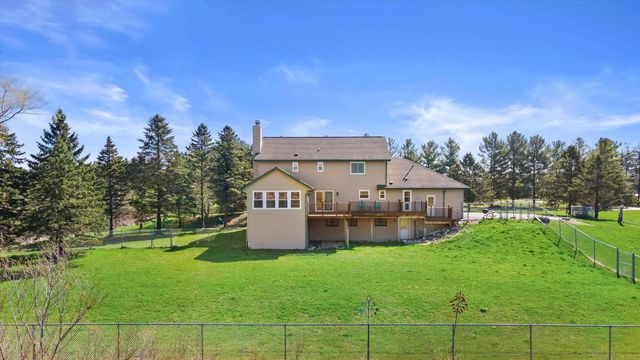 W204N4833 Lannon ROAD, Menomonee Falls, WI 53051