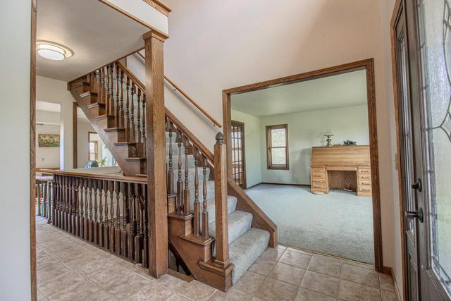 W204N4833 Lannon ROAD, Menomonee Falls, WI 53051