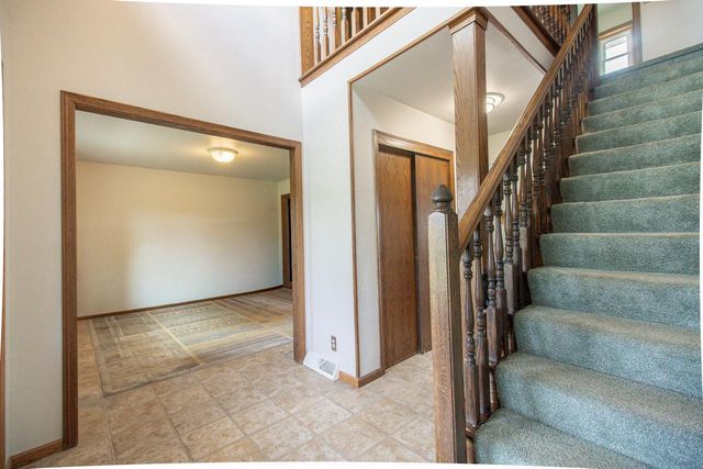 W204N4833 Lannon ROAD, Menomonee Falls, WI 53051