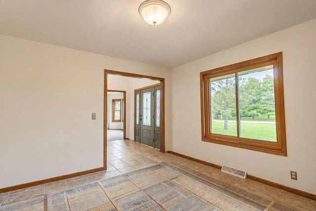 W204N4833 Lannon ROAD, Menomonee Falls, WI 53051