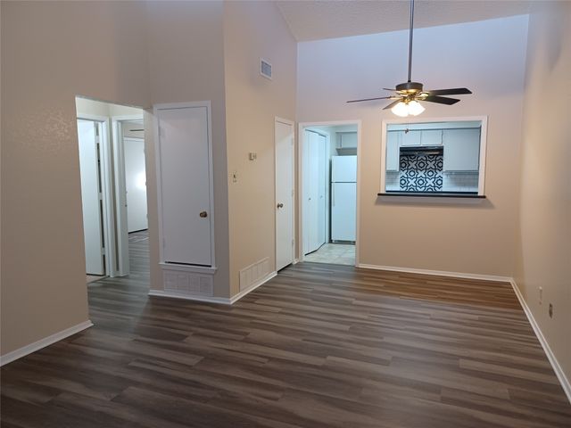 502 Dipert Court, Arlington, TX 76012