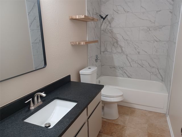 502 Dipert Court, Arlington, TX 76012