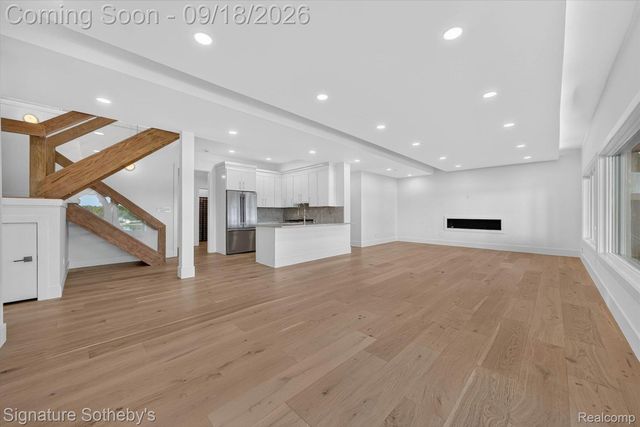 4451 Rolling Pine Drive, West Bloomfield Charter Township, MI 48323