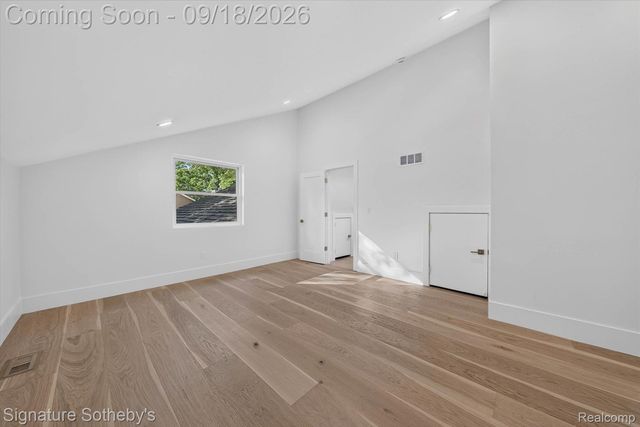 4451 Rolling Pine Drive, West Bloomfield Charter Township, MI 48323