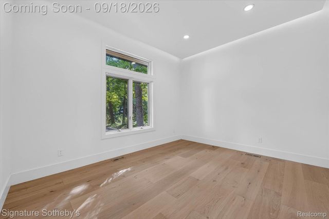4451 Rolling Pine Drive, West Bloomfield Charter Township, MI 48323
