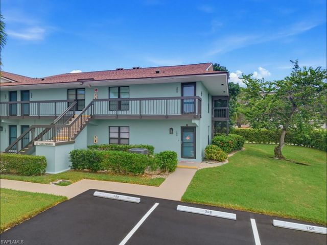 27 Greenbrier ST 109, Marco Island, FL 34145