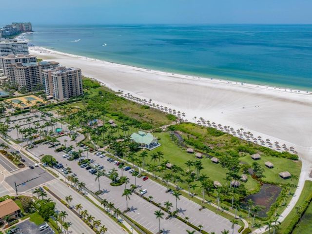 27 Greenbrier ST 109, Marco Island, FL 34145