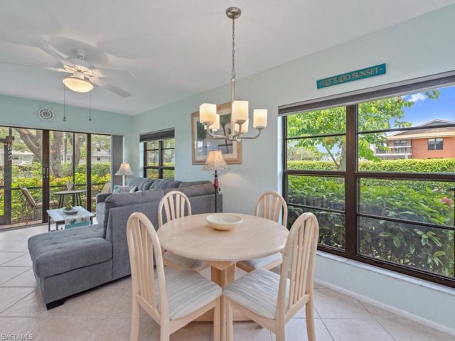 27 Greenbrier ST 109, Marco Island, FL 34145